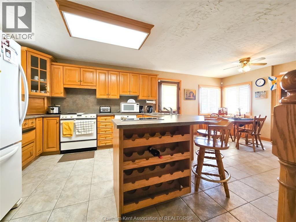 395 Towanda Boulevard, Erieau, Ontario  N0P 1A0 - Photo 22 - 25008186