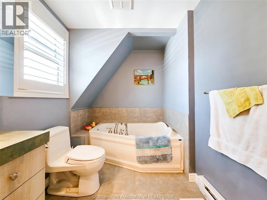 395 Towanda Boulevard, Erieau, Ontario  N0P 1A0 - Photo 46 - 25008186