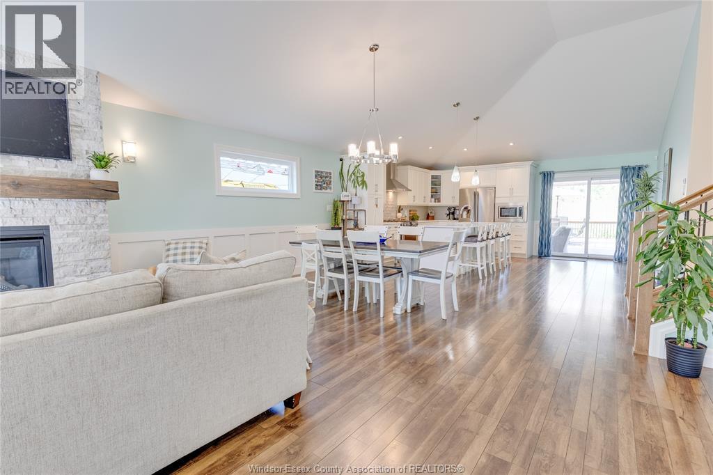 130 Lakewood Drive, Amherstburg, Ontario  N9V 2Y8 - Photo 3 - 25020755