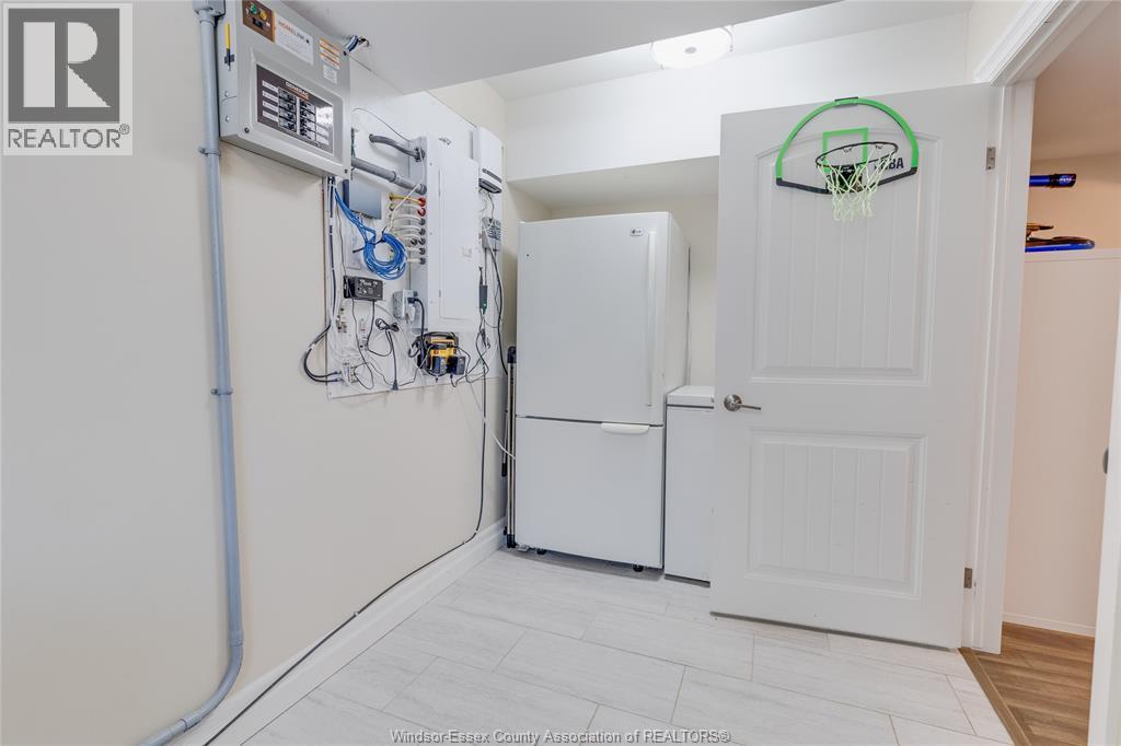 130 Lakewood Drive, Amherstburg, Ontario  N9V 2Y8 - Photo 36 - 25020755