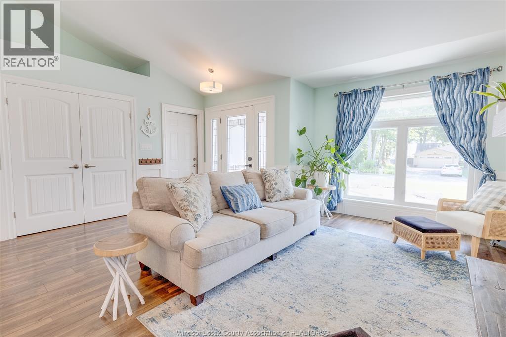 130 Lakewood Drive, Amherstburg, Ontario  N9V 2Y8 - Photo 6 - 25020755