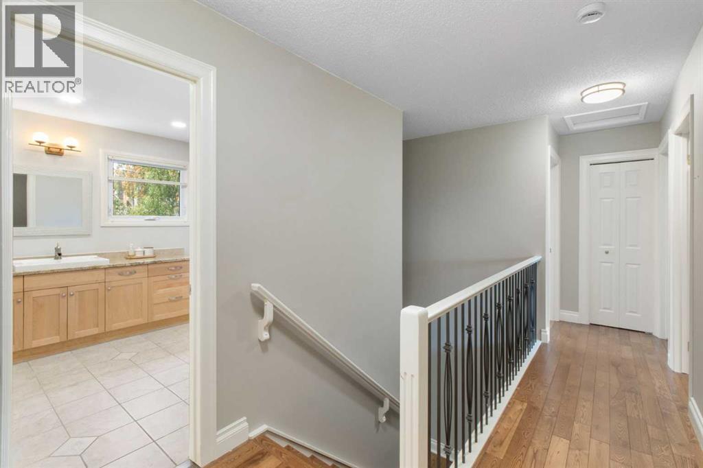 152 Lake Mead Crescent Se, Calgary, Alberta  T2J 4A1 - Photo 29 - A2297796