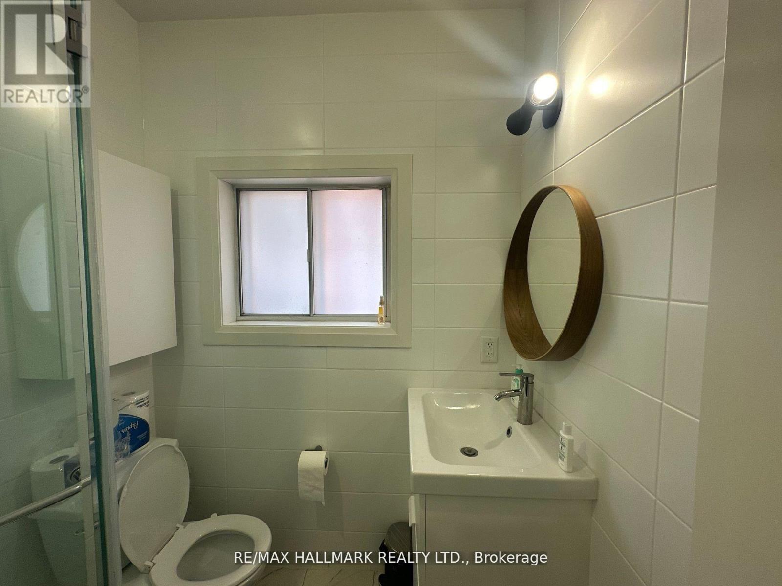 11 - 595 St Clair Avenue W, Toronto, Ontario  M6C 1A3 - Photo 16 - C12942214