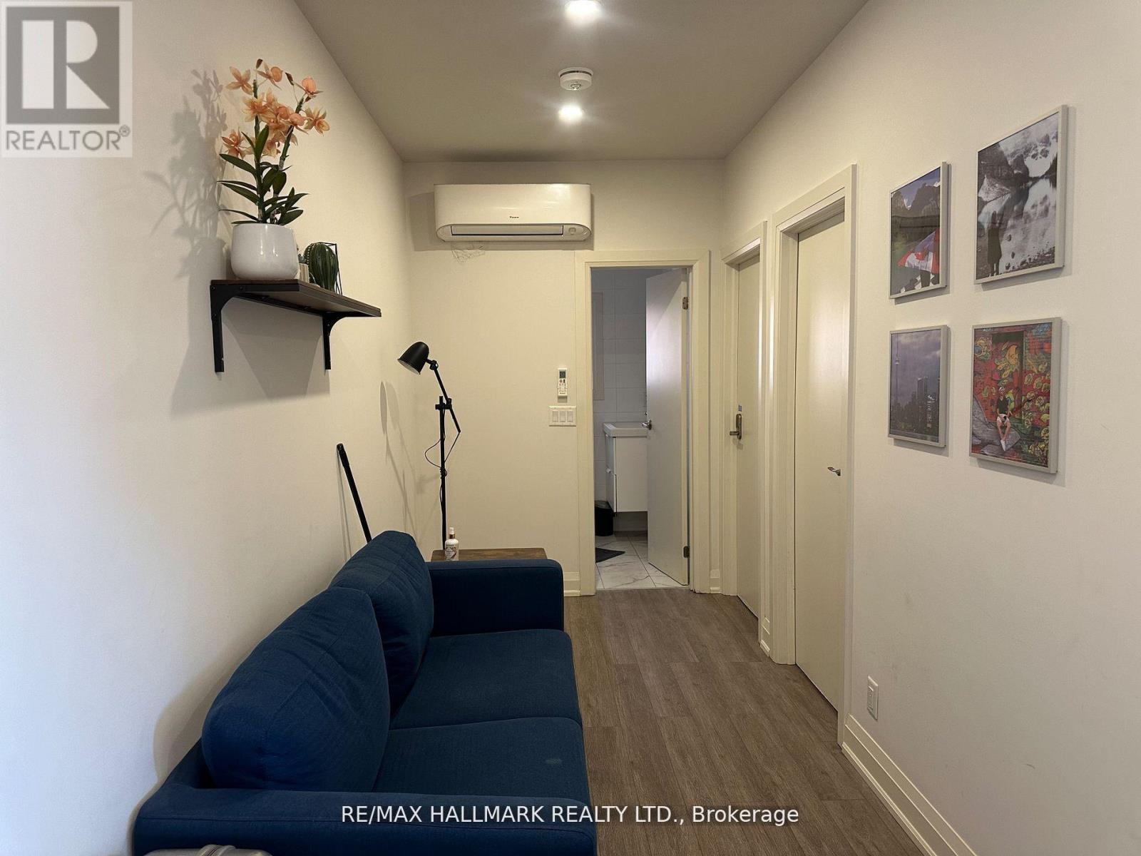 11 - 595 St Clair Avenue W, Toronto, Ontario  M6C 1A3 - Photo 7 - C12942214