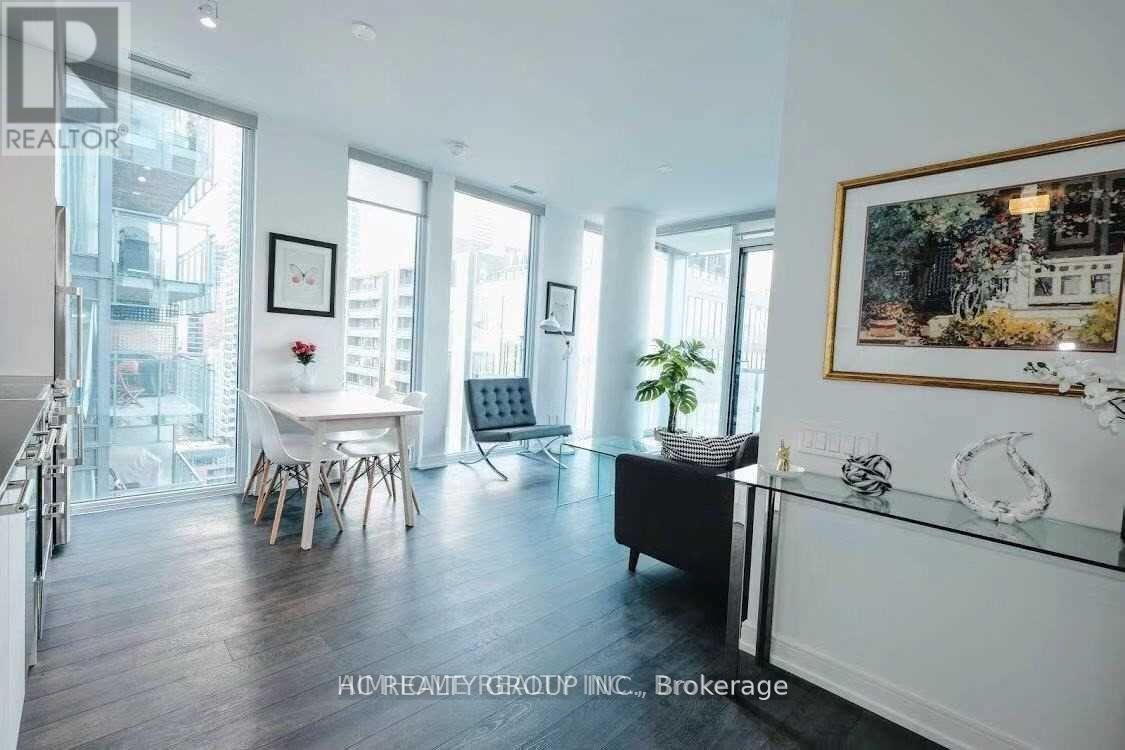 2009 - 28 Wellesley Street E, Toronto, Ontario  M4Y 1G3 - Photo 5 - C12942228