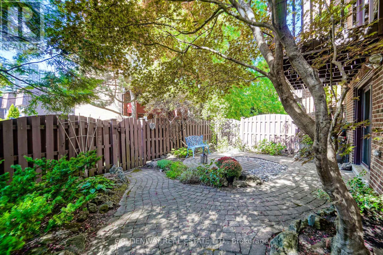 65 Wagon Trailway, Toronto, Ontario  M2J 4V4 - Photo 3 - C12942234