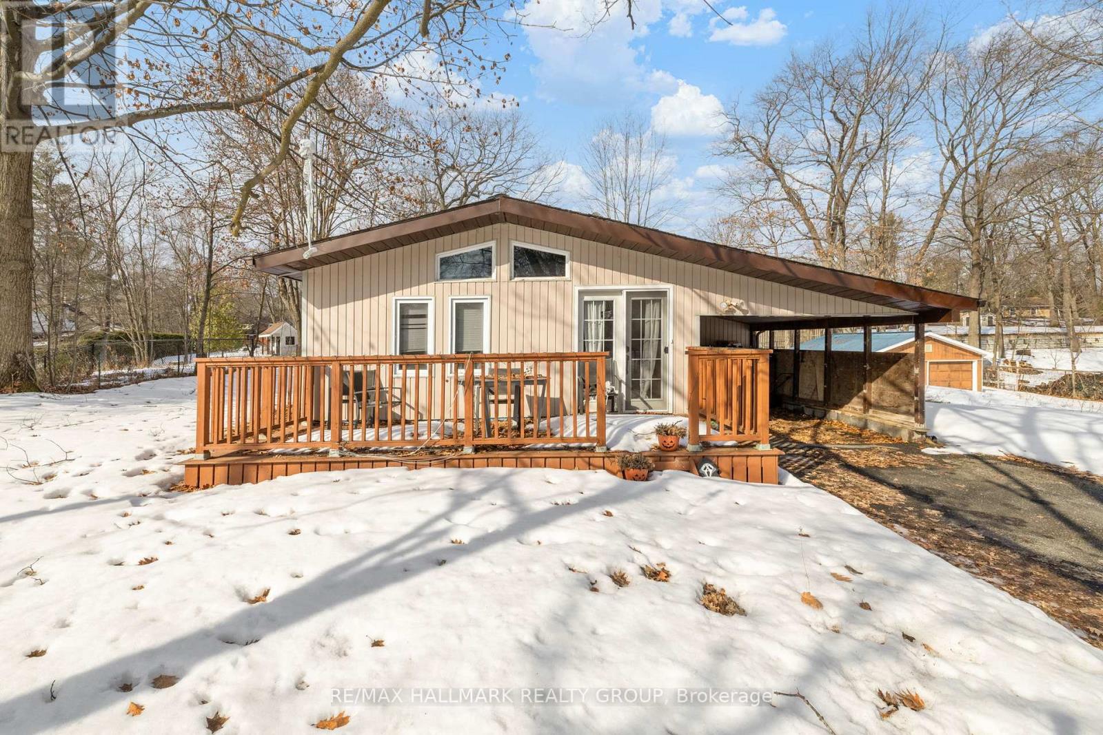 135 Woods Road, Ottawa, Ontario  K0A 3M0 - Photo 2 - X12942222