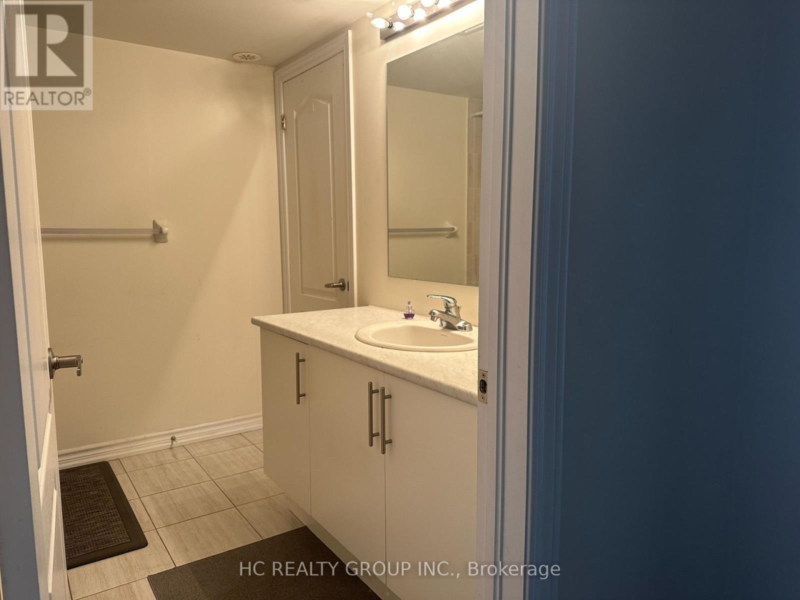 21-3rd Floor Bedroom - 181 Parktree Drive, Vaughan, Ontario  L6A 5B1 - Photo 3 - N12942232