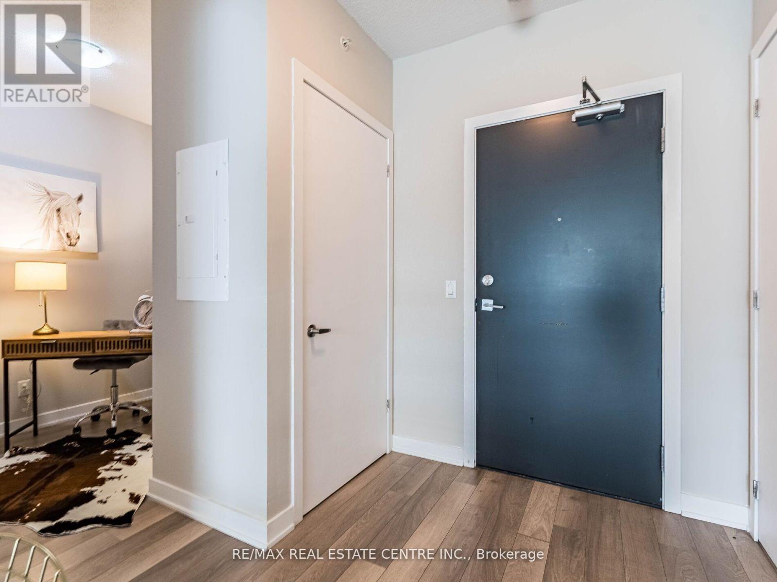 B314 - 5240 DUNDAS STREET, Burlington, Ontario