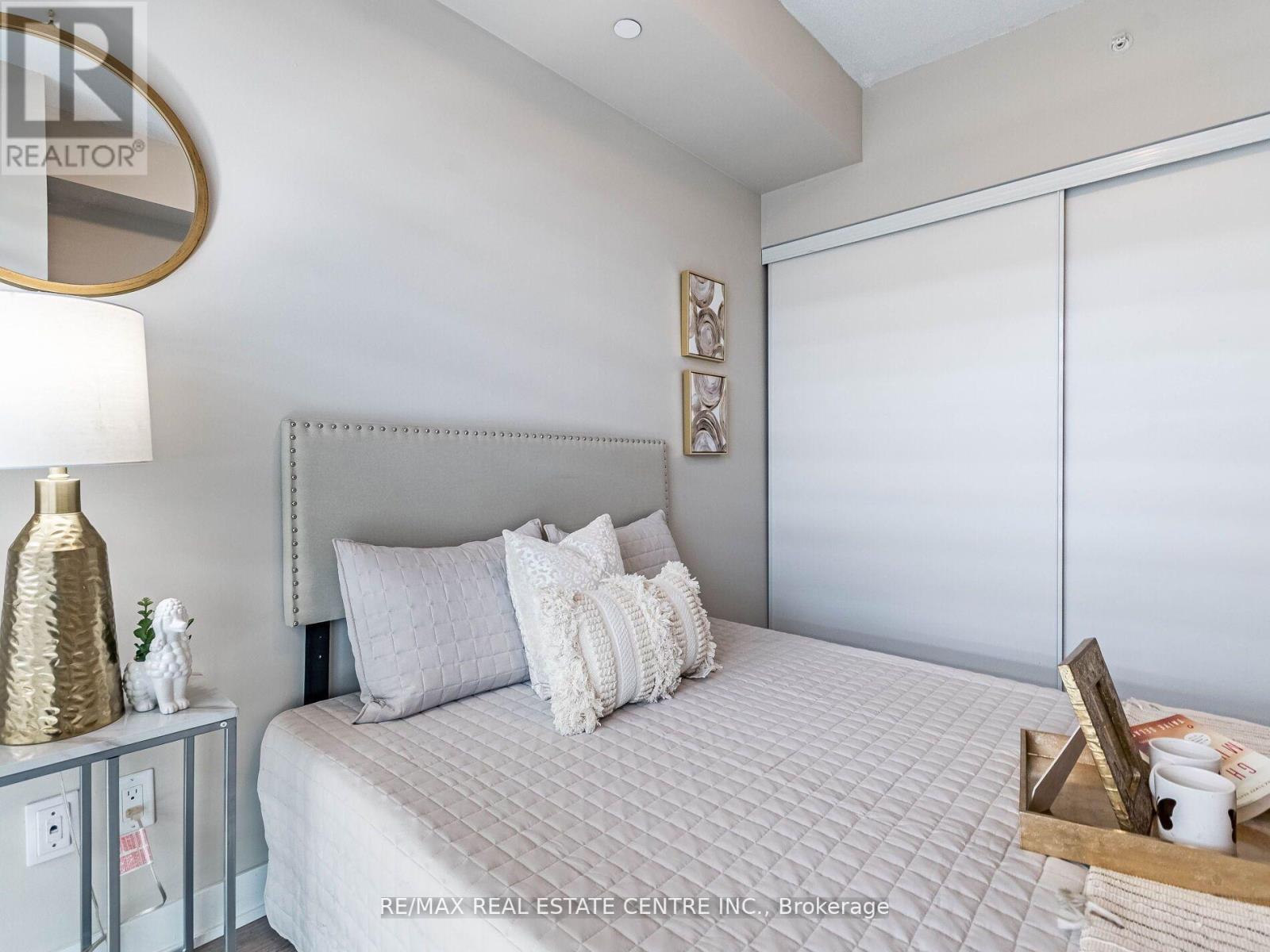 B314 - 5240 Dundas Street, Burlington, Ontario  L7L 0J6 - Photo 15 - W12942216