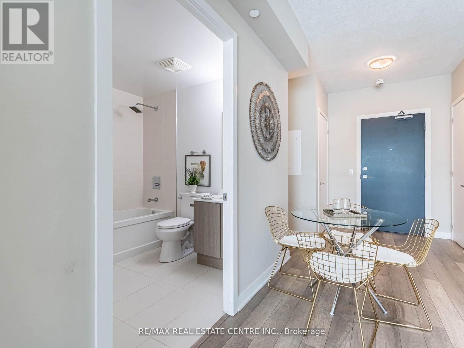 B314 - 5240 Dundas Street, Burlington, Ontario  L7L 0J6 - Photo 16 - W12942216