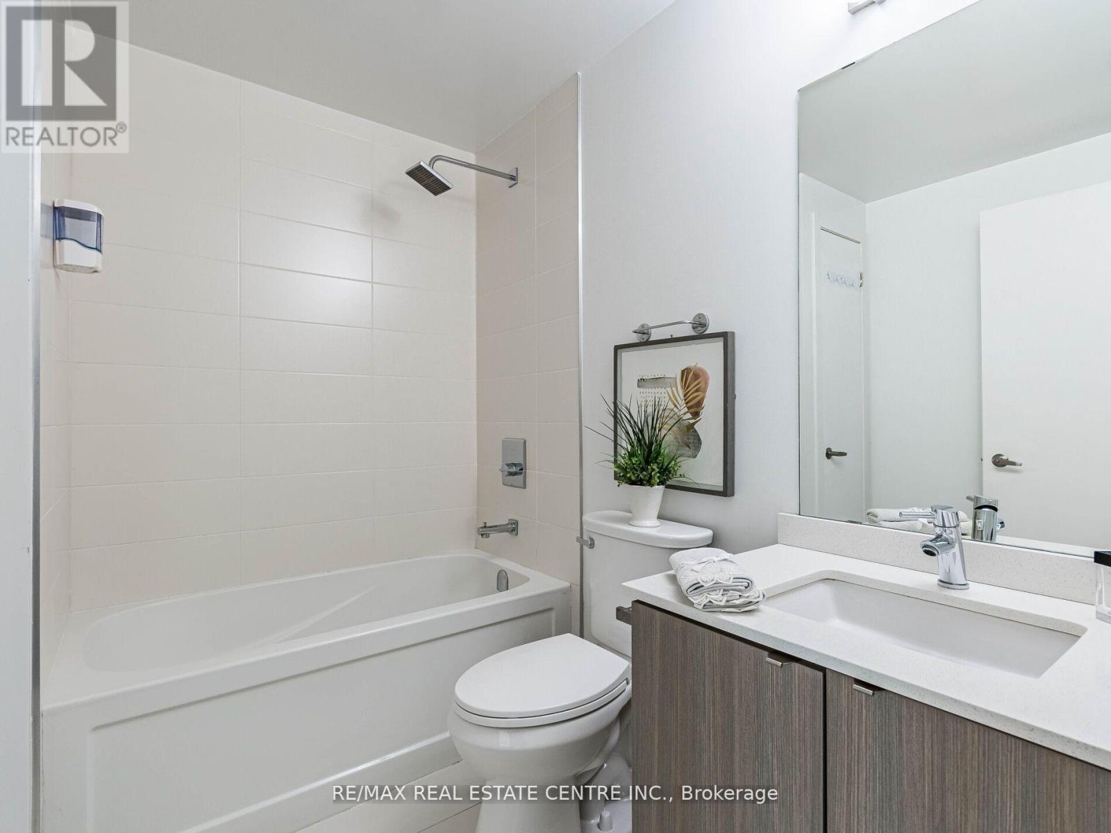 B314 - 5240 Dundas Street, Burlington, Ontario  L7L 0J6 - Photo 17 - W12942216