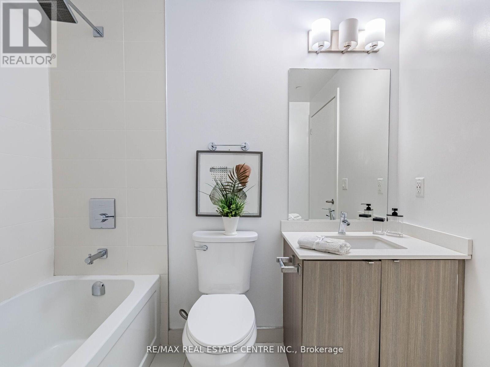 B314 - 5240 Dundas Street, Burlington, Ontario  L7L 0J6 - Photo 19 - W12942216