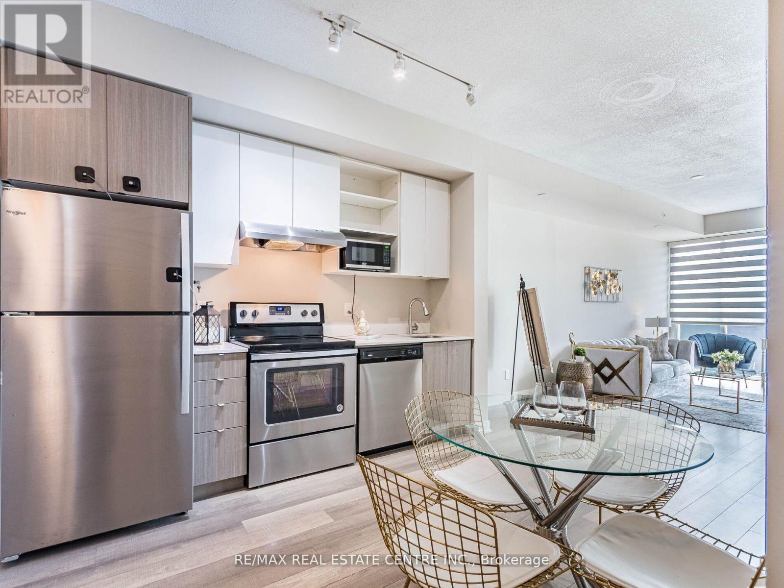 B314 - 5240 Dundas Street, Burlington, Ontario  L7L 0J6 - Photo 4 - W12942216