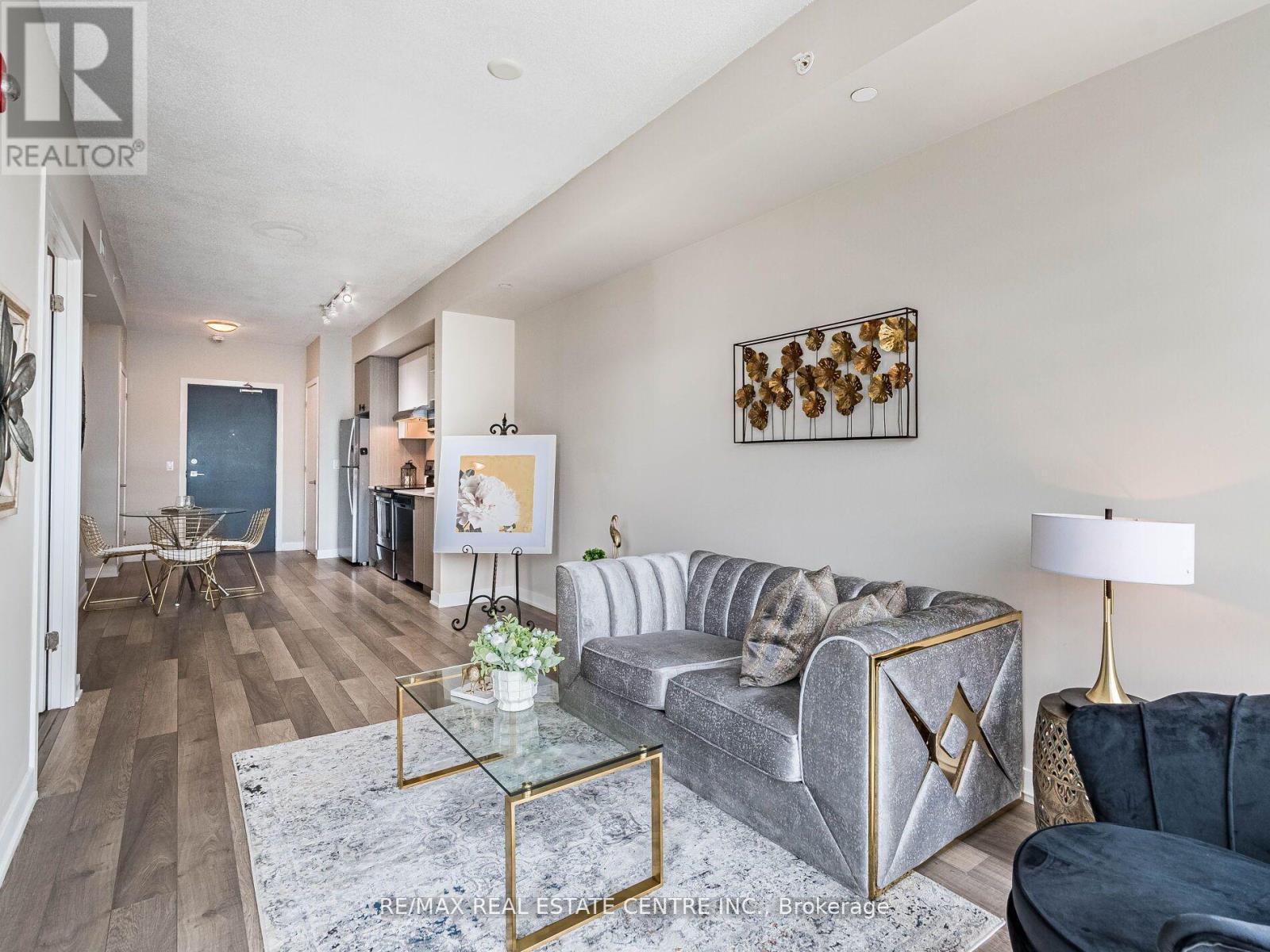 B314 - 5240 Dundas Street, Burlington, Ontario  L7L 0J6 - Photo 5 - W12942216