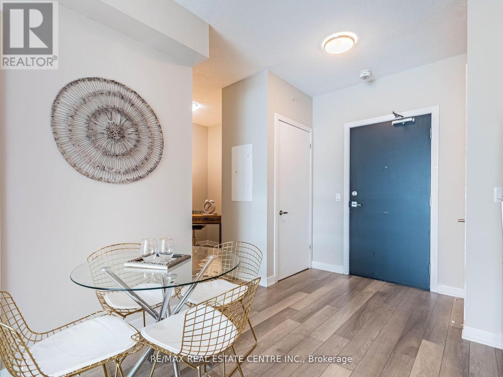 B314 - 5240 Dundas Street, Burlington, Ontario  L7L 0J6 - Photo 6 - W12942216