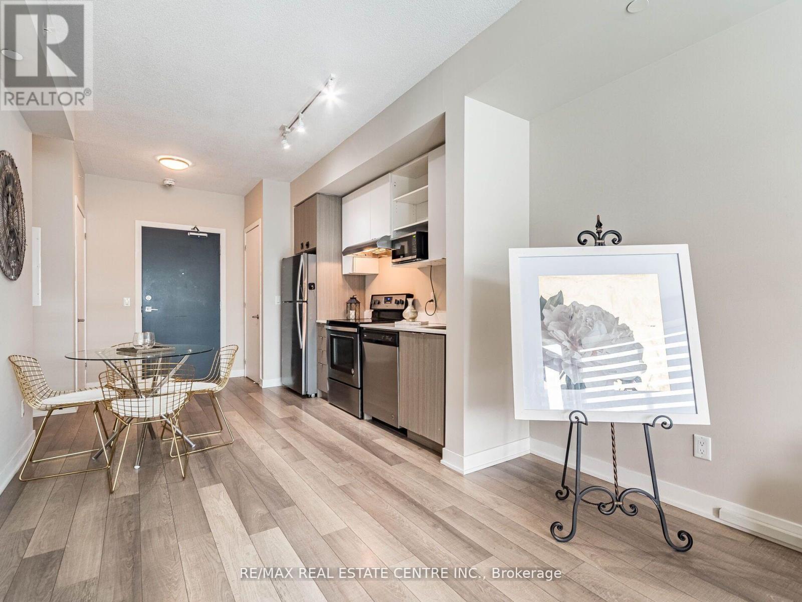 B314 - 5240 Dundas Street, Burlington, Ontario  L7L 0J6 - Photo 9 - W12942216