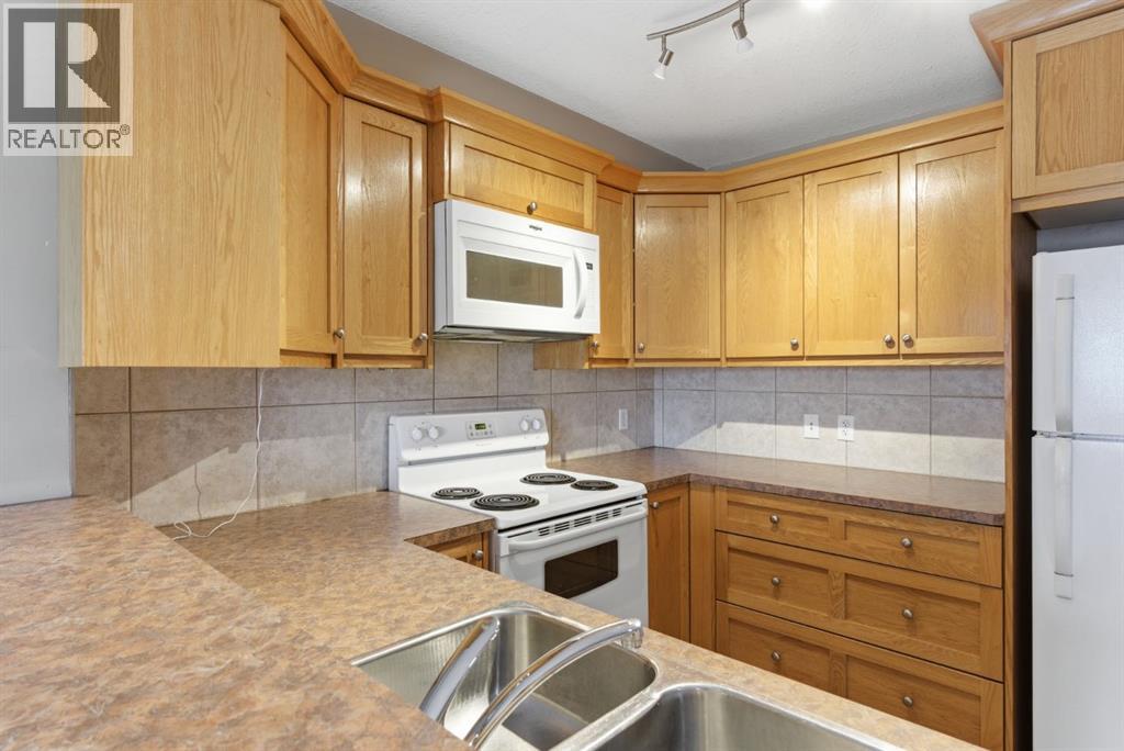 207, 323 Fourth Avenue, Strathmore, Alberta  T1P 1B5 - Photo 11 - A2289633