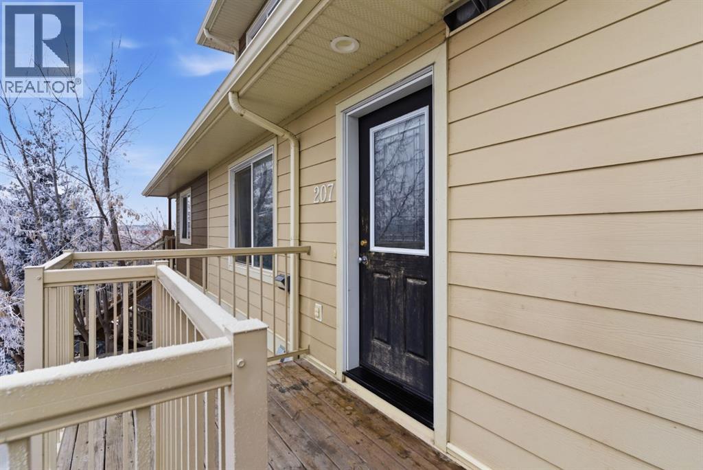 207, 323 Fourth Avenue, Strathmore, Alberta  T1P 1B5 - Photo 3 - A2289633