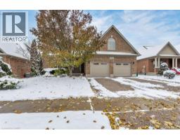 211 TERRACE WOOD Crescent, Kitchener, Ontario