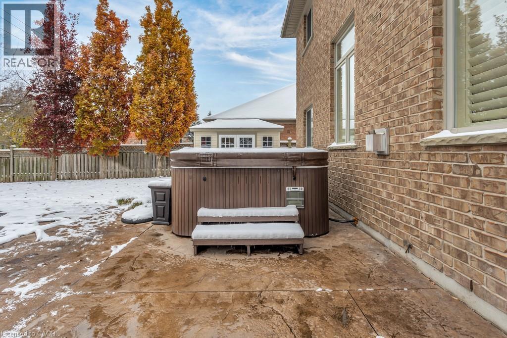 211 Terrace Wood Crescent, Kitchener, Ontario  N2P 2T3 - Photo 46 - 40786232
