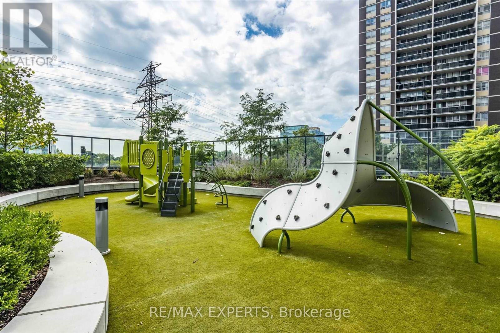 4402 - 7 Mabelle Avenue, Toronto, Ontario  M9A 4X7 - Photo 15 - W12940360