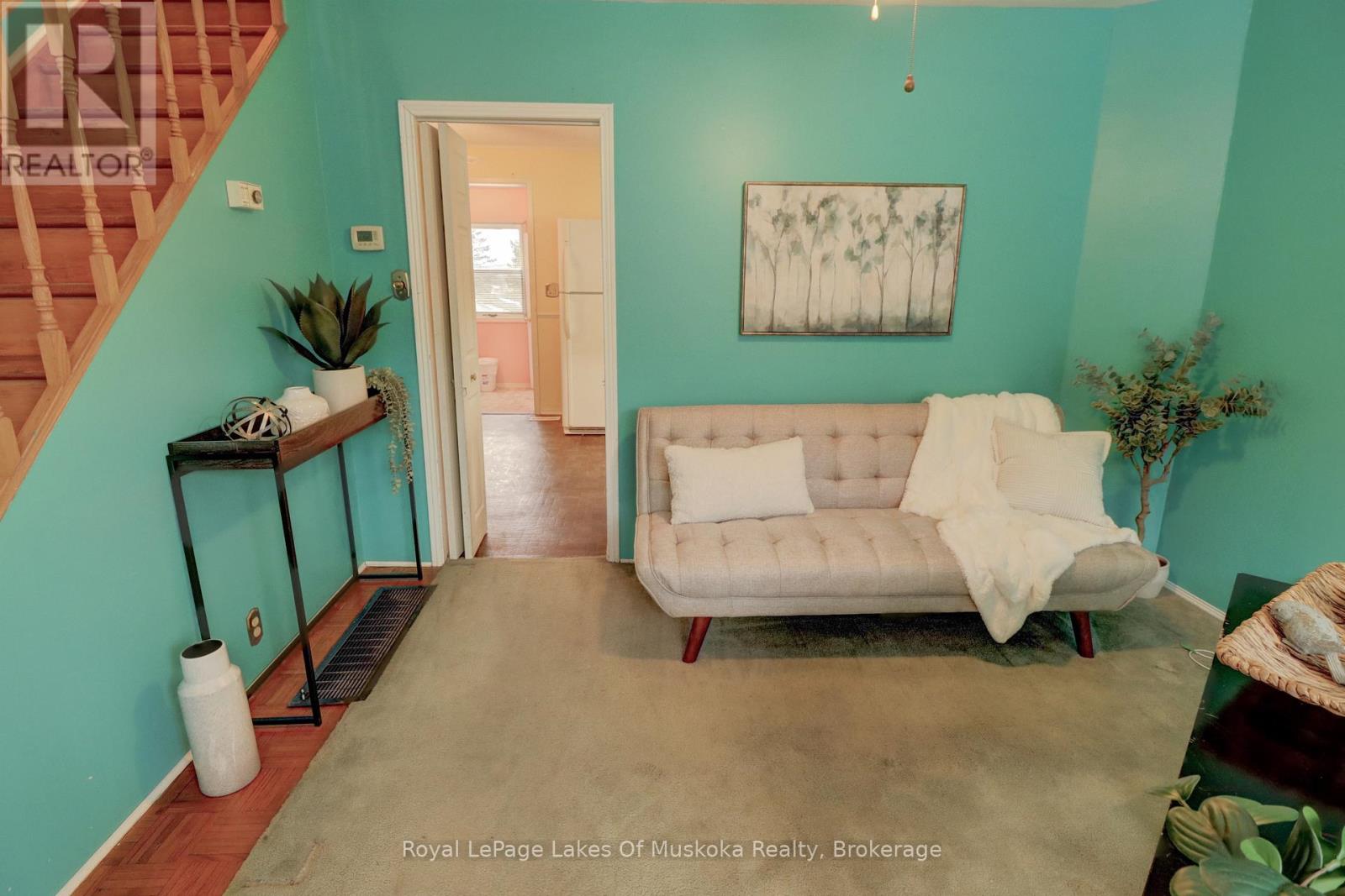 16 Rogers Road, Huntsville, Ontario  P1H 1T1 - Photo 10 - X12942296