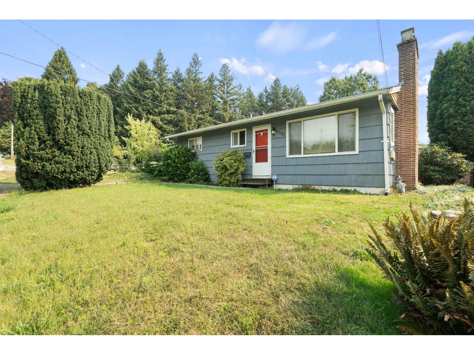 7790 Grand Street, Mission, British Columbia  V2V 3T3 - Photo 2 - R3104247