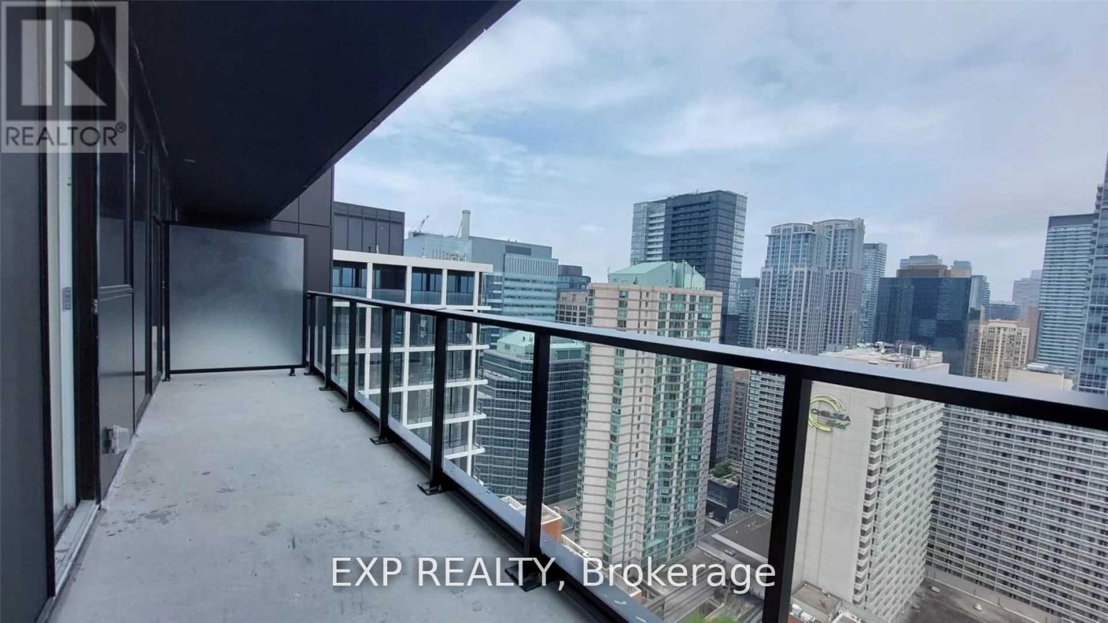 2002 - 20 Edward Street, Toronto, Ontario  M5G 0C5 - Photo 6 - C12942300