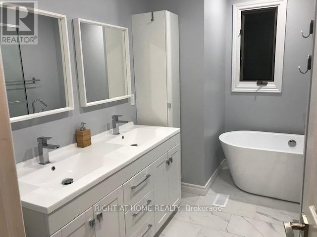 213 Fairlawn Avenue, Toronto, Ontario M5M 1S9 - Photo 17 - C12942304