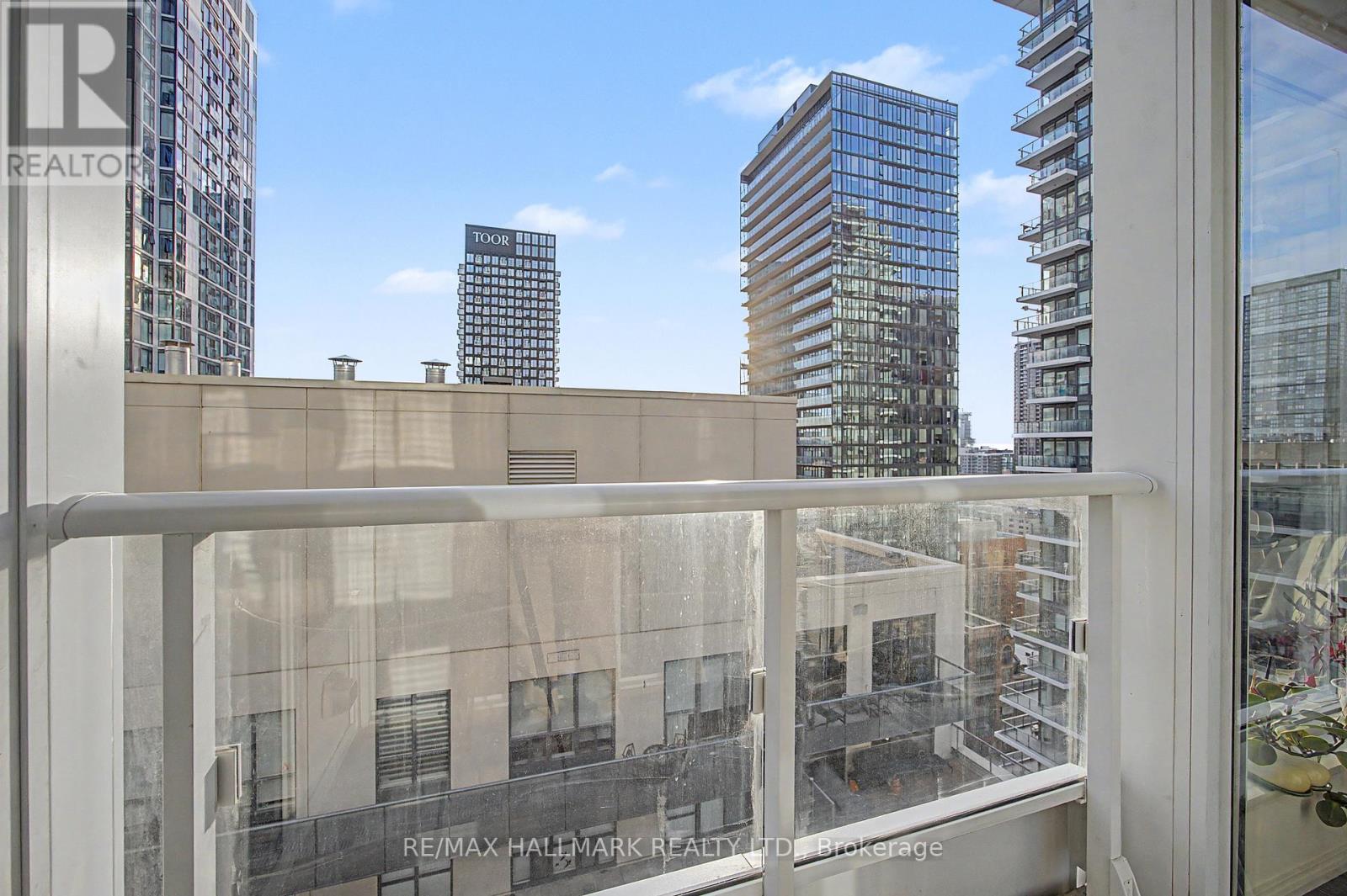 1701 - 68 Shuter Street, Toronto, Ontario  M5B 1B4 - Photo 13 - C12942330