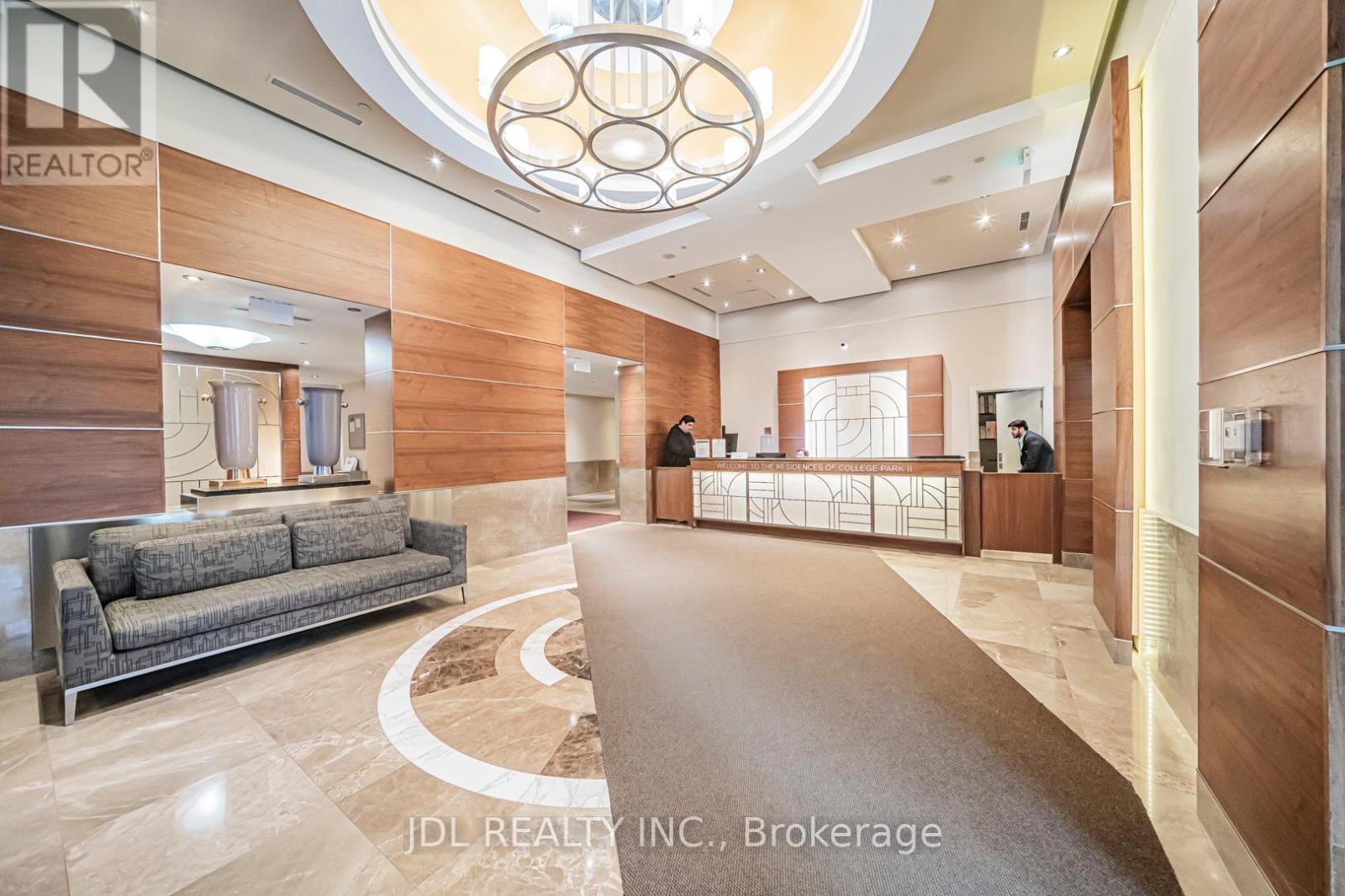 1001 - 761 Bay Street, Toronto, Ontario M5G 2R2 - Photo 19 - C12942344