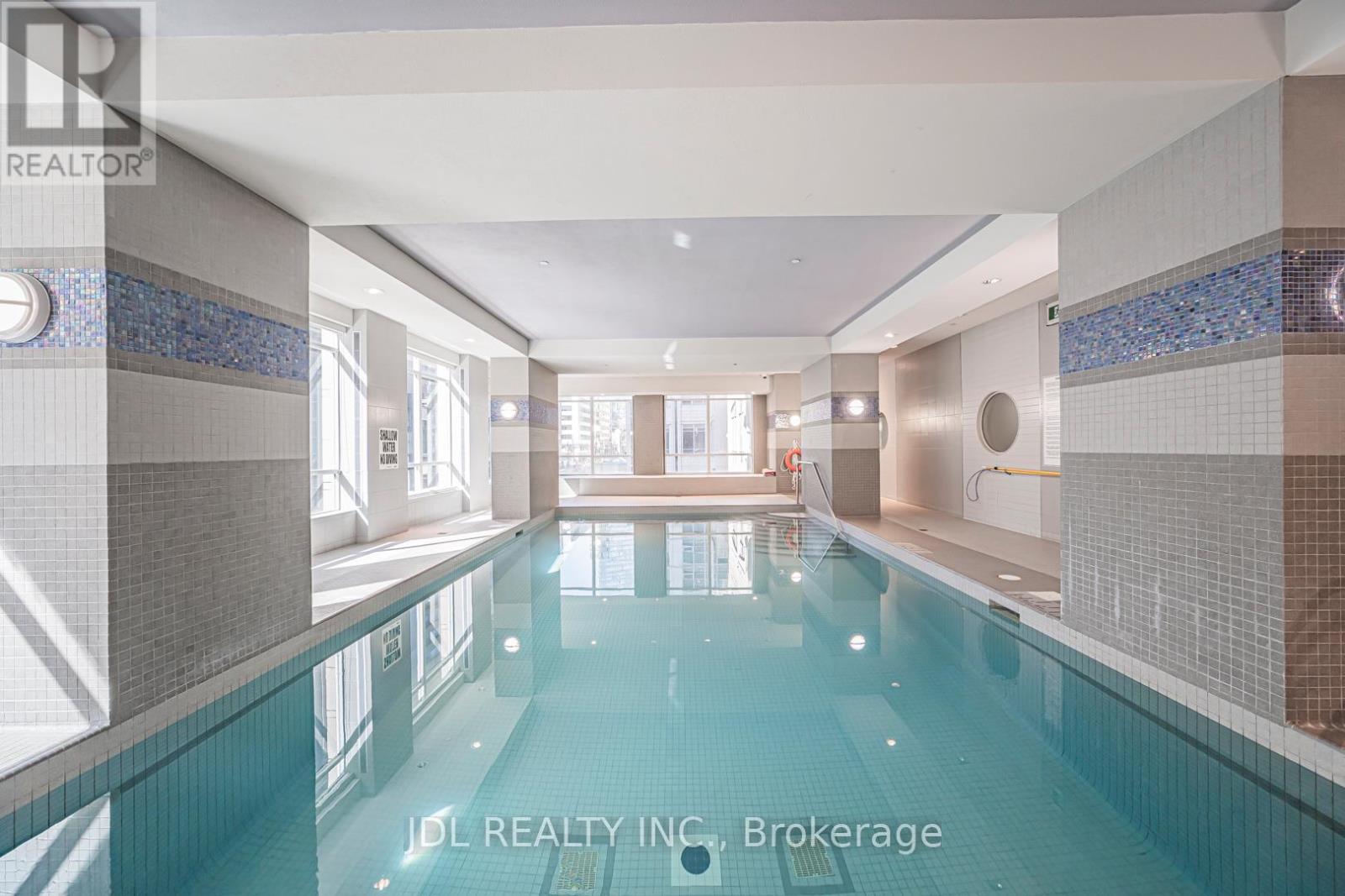 1001 - 761 Bay Street, Toronto, Ontario M5G 2R2 - Photo 24 - C12942344