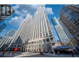 1001 - 761 BAY STREET, Toronto, Ontario