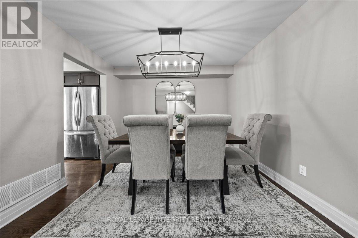 154 Woodhurst Crescent, Ottawa, Ontario  K2S 0T5 - Photo 6 - X12942326