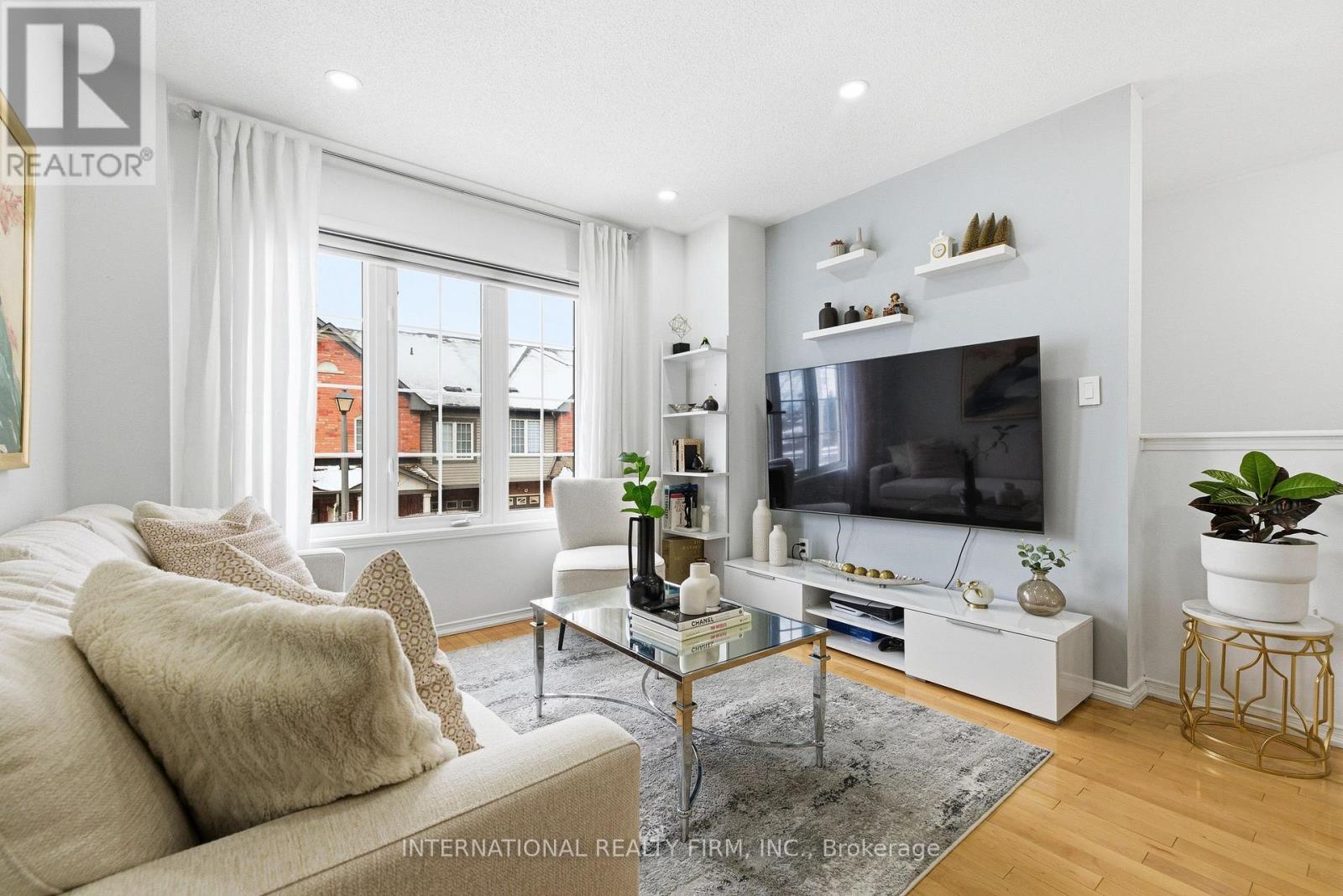 35 Ventura Lane, Ajax, Ontario  L1T 0C4 - Photo 4 - E12942274