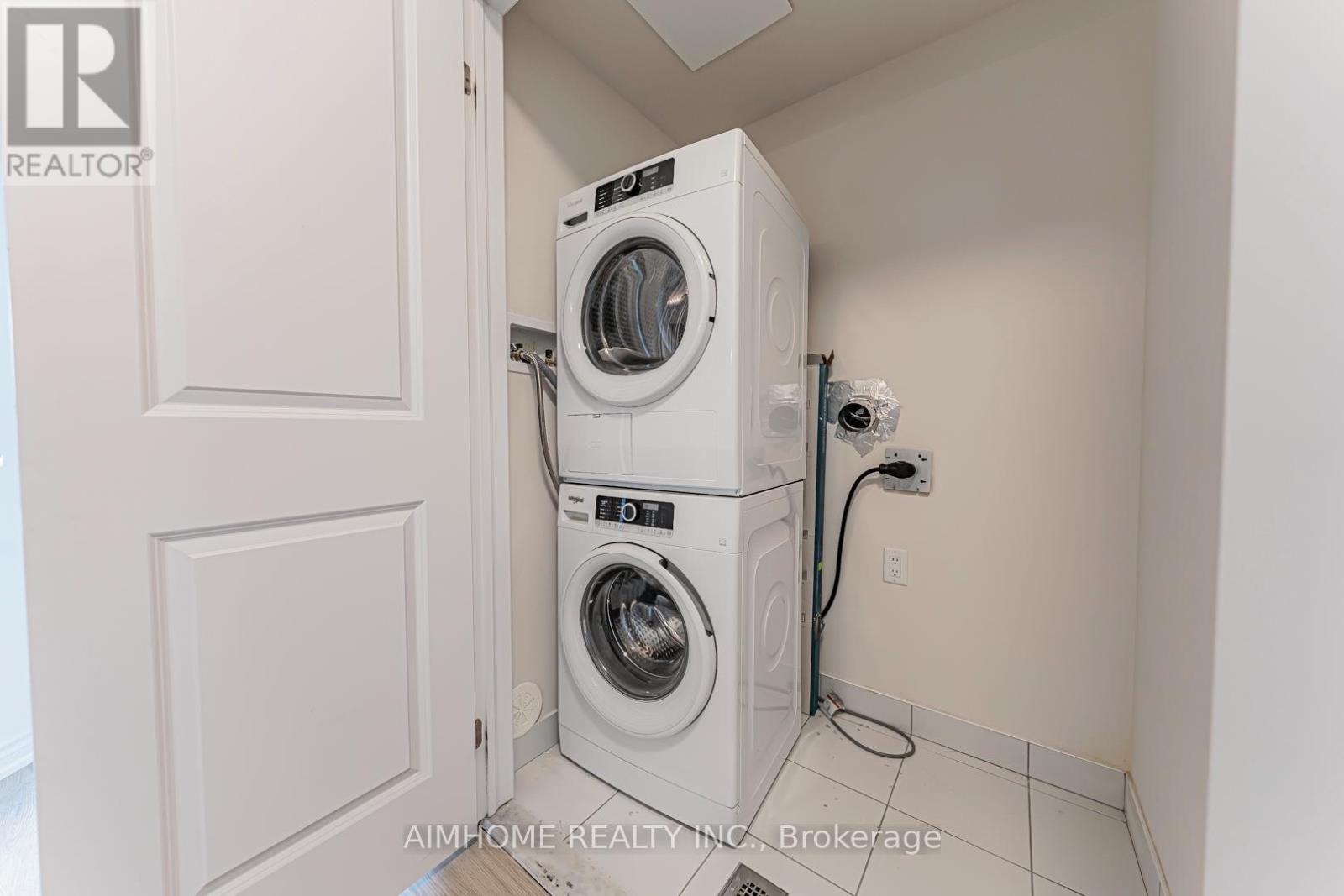 Unit 1, Upper Level - 485 Beresford Path S, Oshawa, Ontario L1H 5S7 - Photo 20 - E12942334