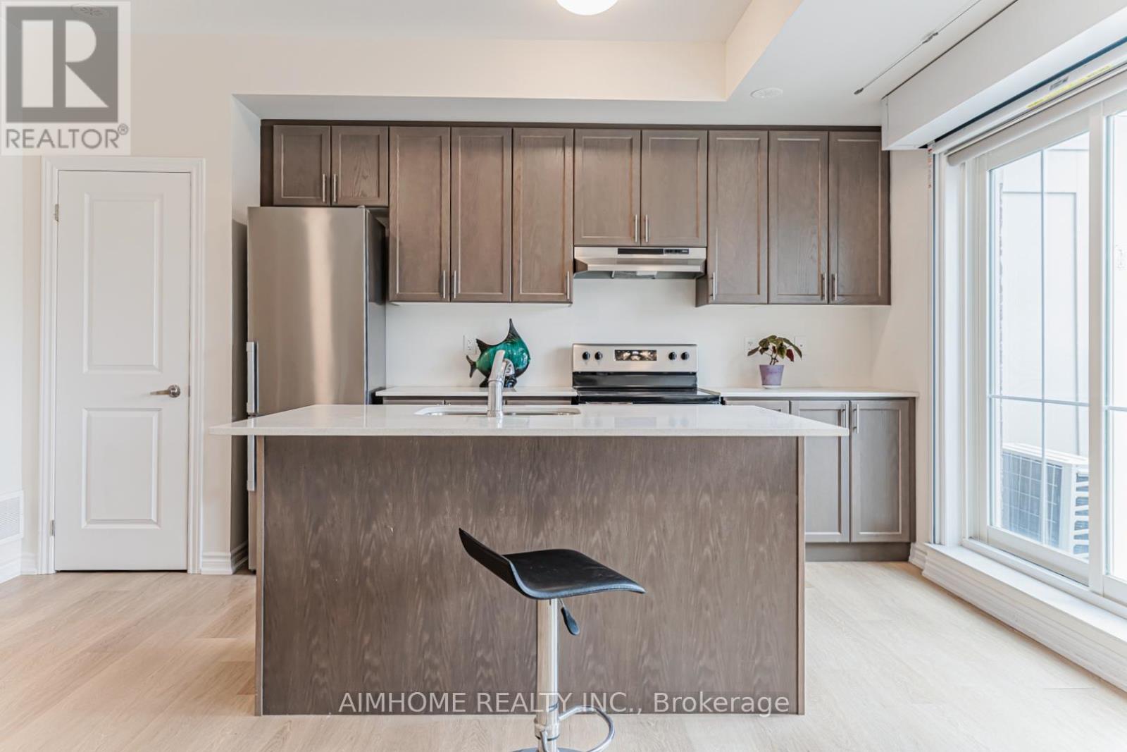 485 Beresford Path, Oshawa, Ontario  L1H 5S7 - Photo 5 - E12942342