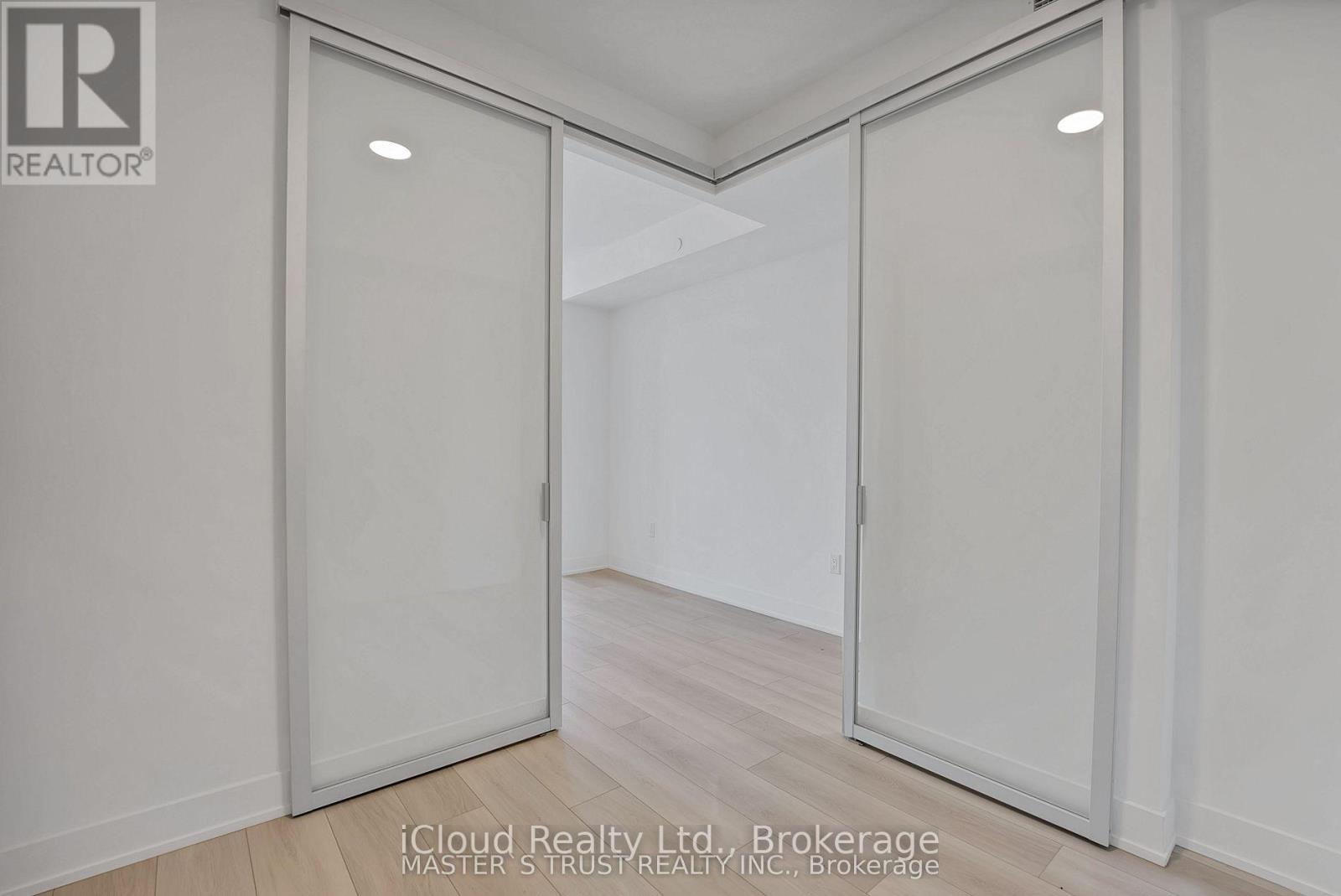 1007 - 36 Olive Avenue N, Toronto, Ontario  M2N 0M4 - Photo 9 - C12942048