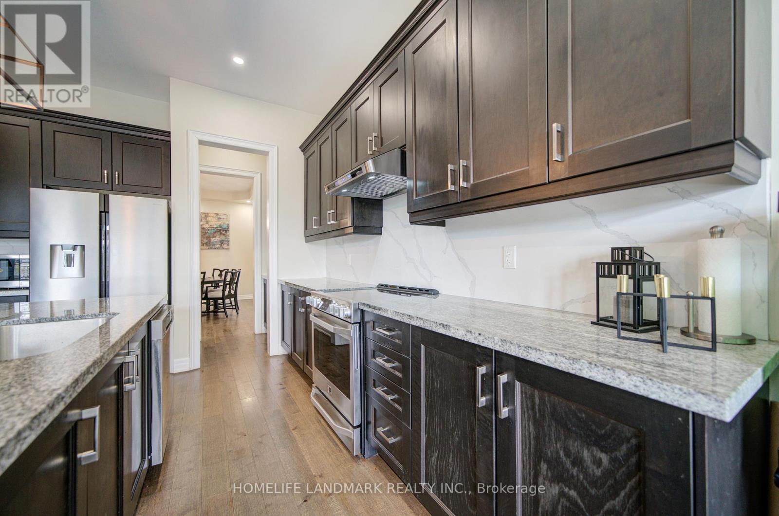 43 Mike Boshevski Court, Aurora, Ontario  L4G 3G7 - Photo 12 - N12942244