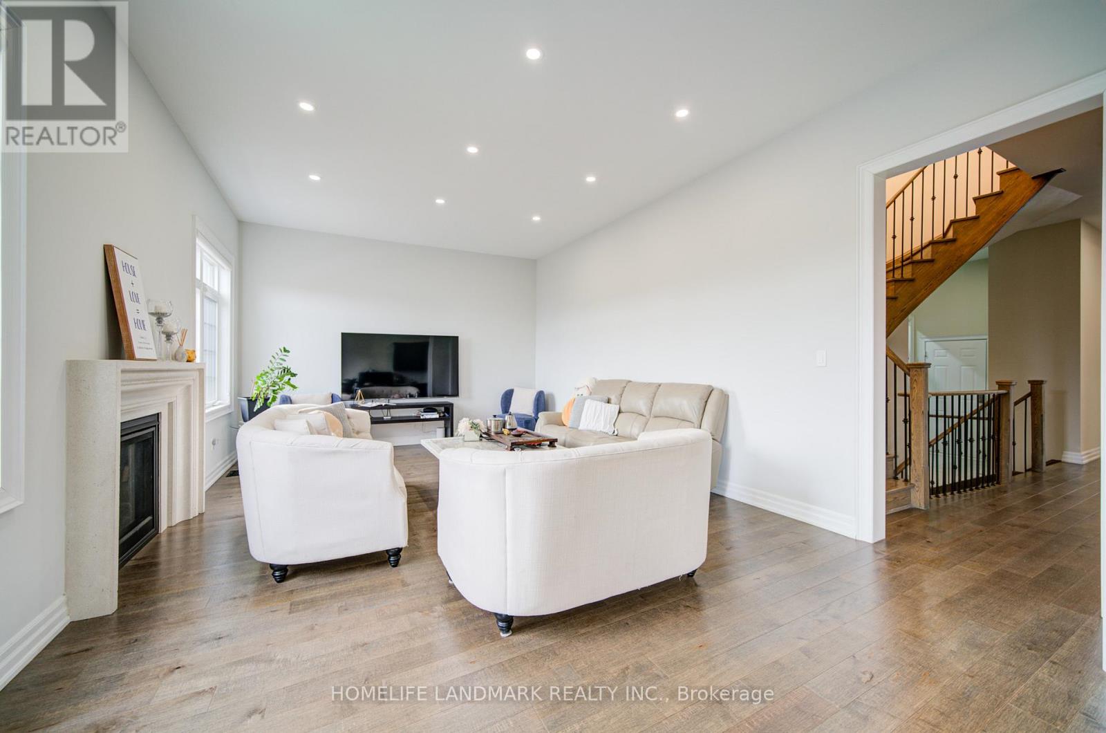 43 Mike Boshevski Court, Aurora, Ontario  L4G 3G7 - Photo 17 - N12942244