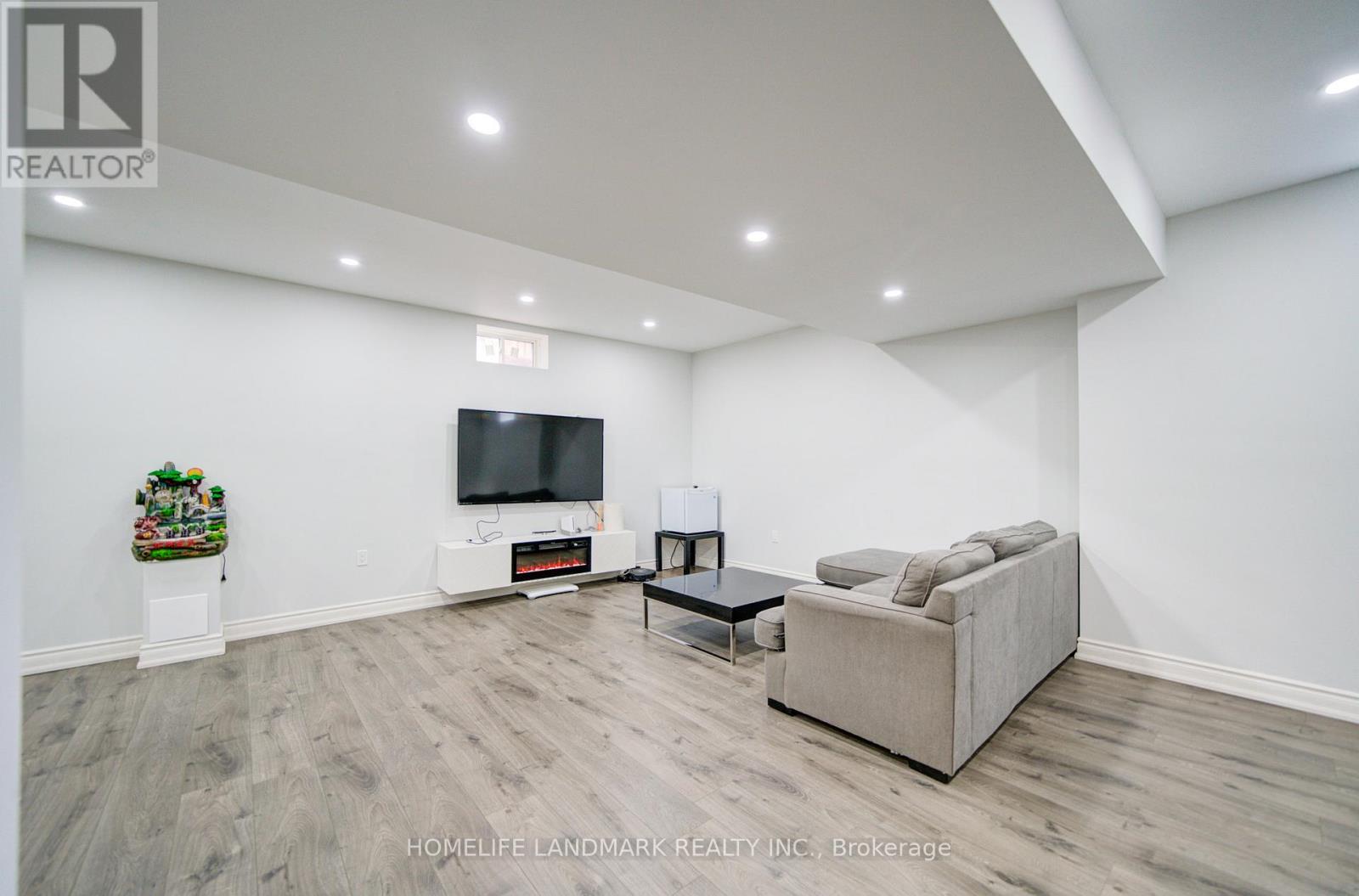 43 Mike Boshevski Court, Aurora, Ontario  L4G 3G7 - Photo 39 - N12942244