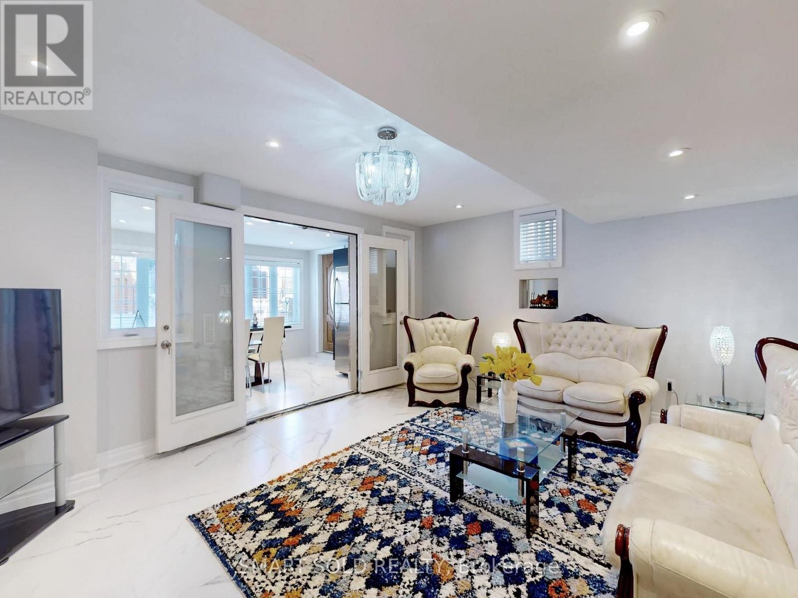 72 Headwater Crescent, Richmond Hill, Ontario L4E 0T2 - Photo 27 - N12942246