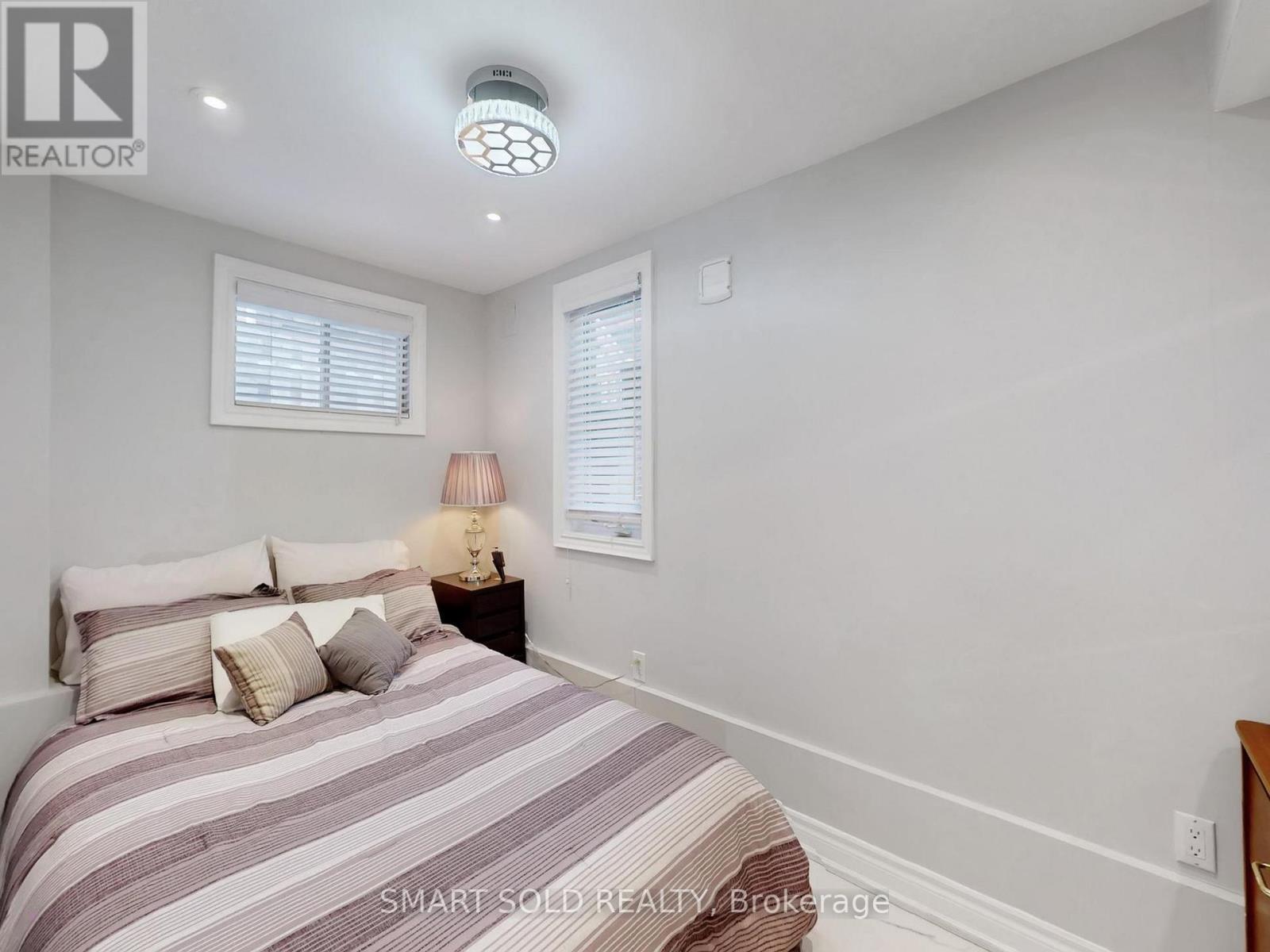 72 Headwater Crescent, Richmond Hill, Ontario L4E 0T2 - Photo 31 - N12942246