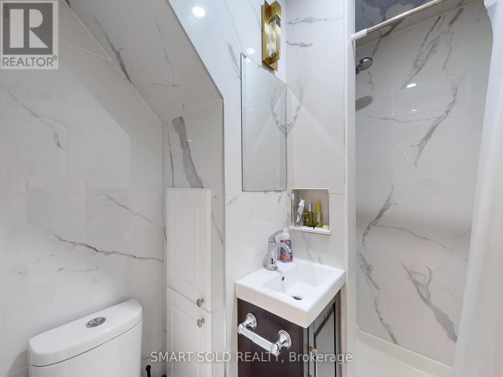 72 Headwater Crescent, Richmond Hill, Ontario L4E 0T2 - Photo 32 - N12942246