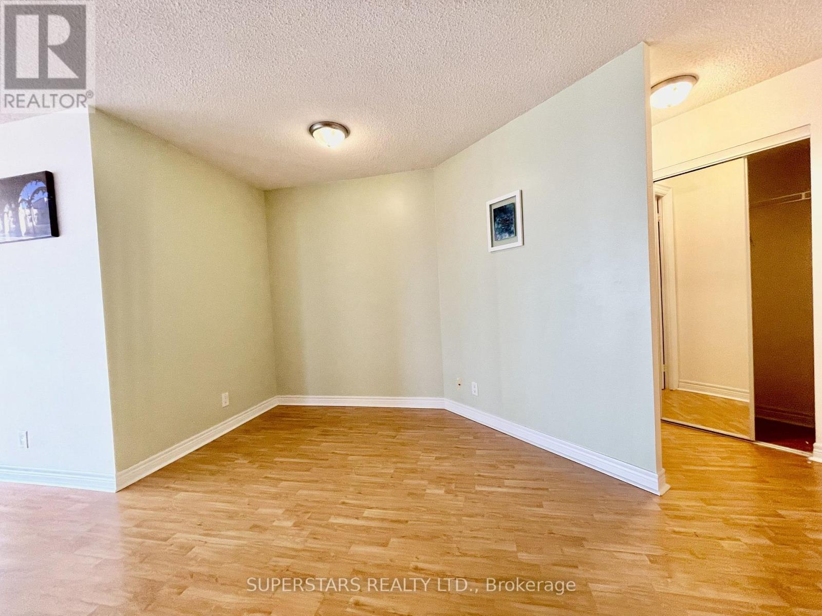 1128 - 33 Cox Boulevard, Markham, Ontario  L3R 8A6 - Photo 5 - N12942254