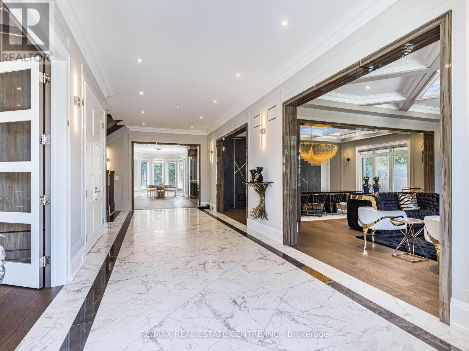 1 Huckleberry Lane S, Markham, Ontario  L3T 1C6 - Photo 4 - N12942282