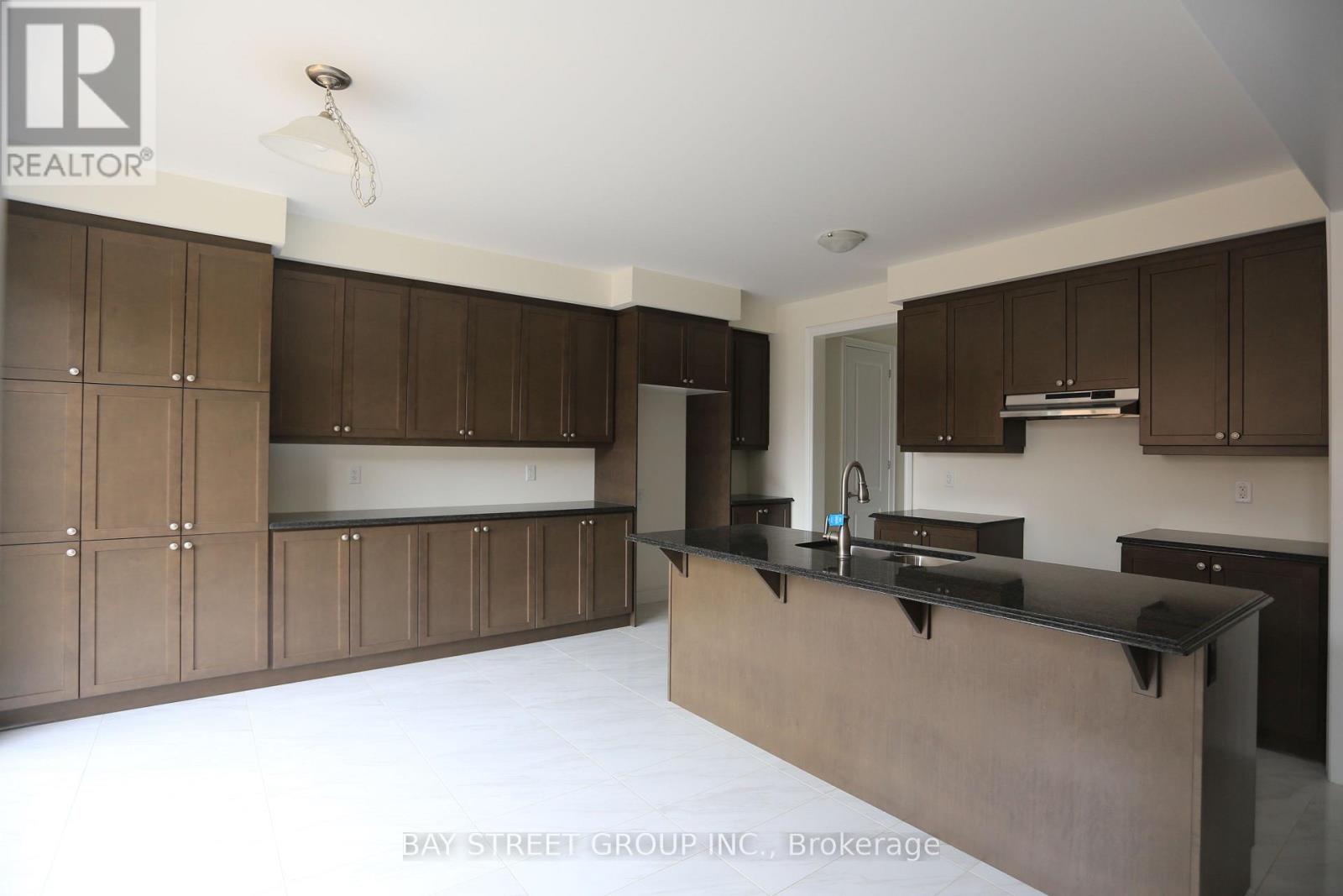 153 Kleinburg Summit Way, Vaughan, Ontario  L4H 4V4 - Photo 10 - N12942288