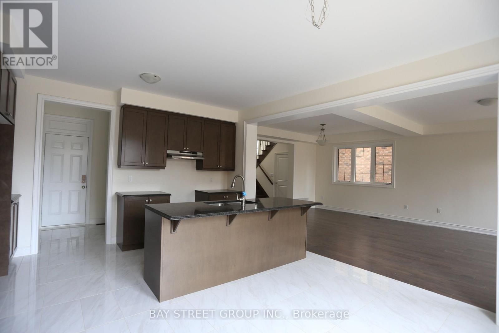 153 Kleinburg Summit Way, Vaughan, Ontario  L4H 4V4 - Photo 9 - N12942288