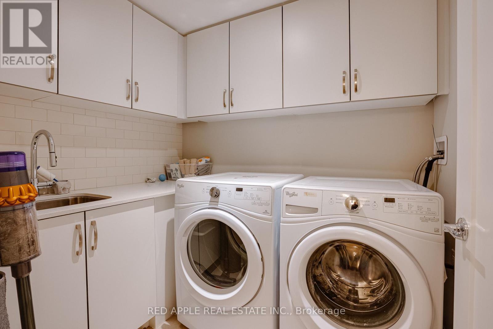 15 Dunton Lane, Richmond Hill, Ontario L4B 0G4 - Photo 17 - N12942298